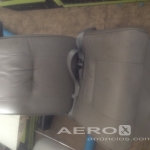 Banco de navajão em bom estado  |  Peças diversas