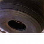 Pneus de avião.  |  Rodas, pneus e câmaras